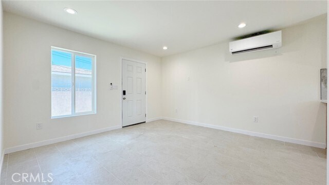 Building Photo - 284 N Palm Ave