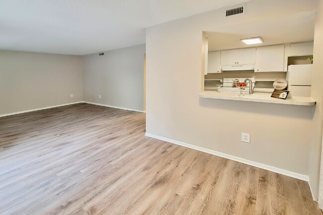 Building Photo - 4150 78th Ave N