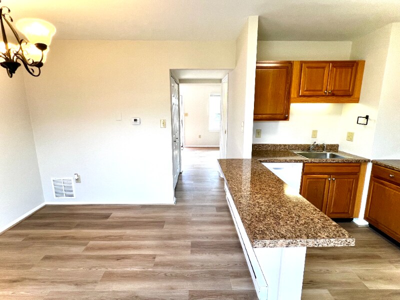 Building Photo - 167 Stonegate Dr