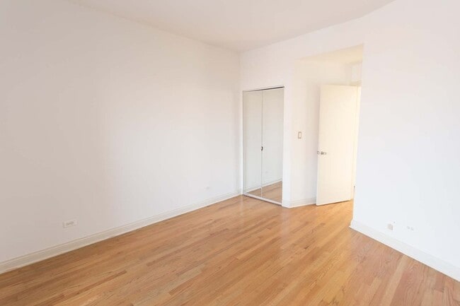 Floorplan - 5401-5409 S. Cottage Grove Avenue