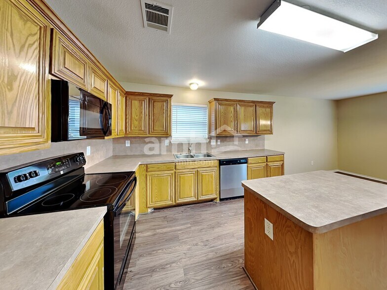 Building Photo - 126 Jennings Dr