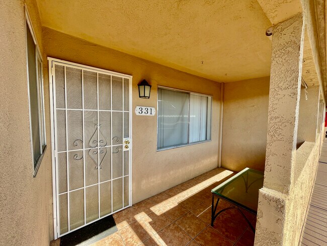 Building Photo - 2501 W Redondo Beach Blvd