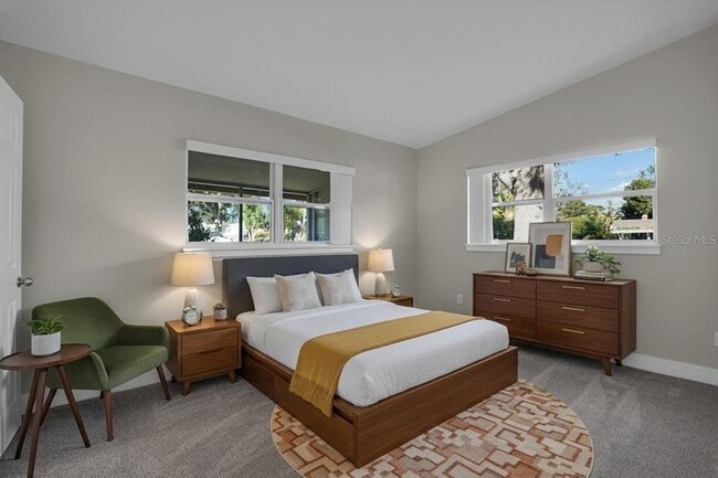 Building Photo - 1452 S Evergreen Ave