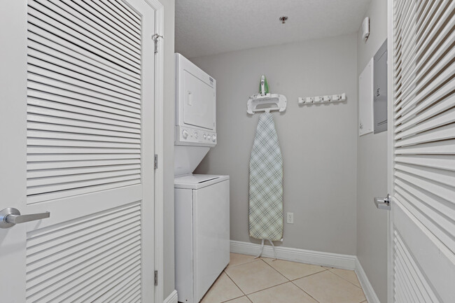 Building Photo - 112 Seascape Blvd