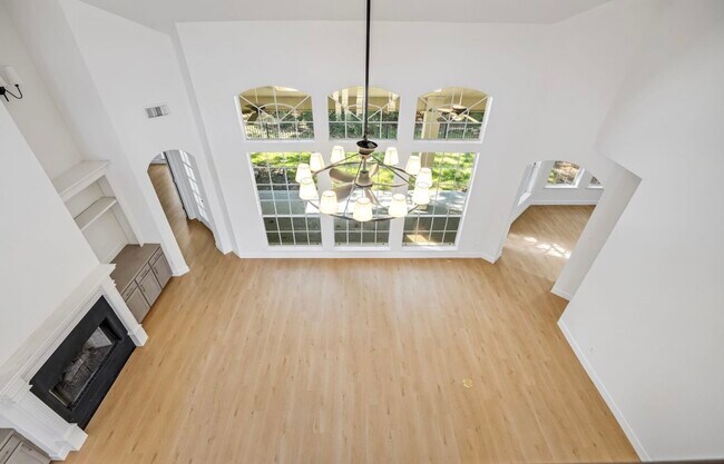 Building Photo - 6650 Camptown Cir