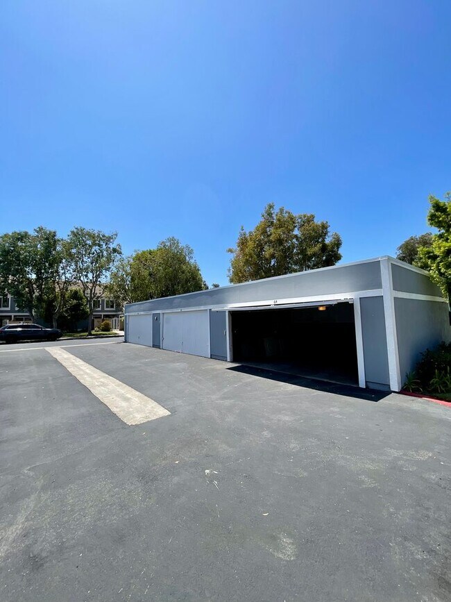 Building Photo - 3516 Windspun Dr