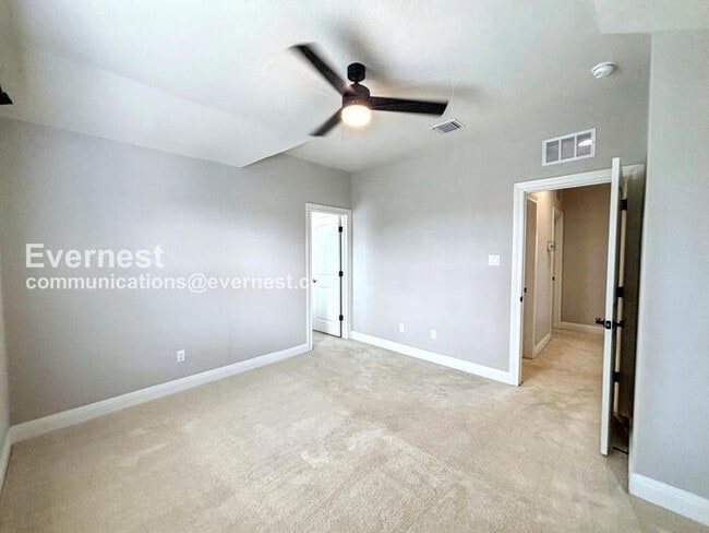 Building Photo - PROMO: Get $1,000 OFF the first month’s rent when the lease starts this month of March! / 5 Bed/4...