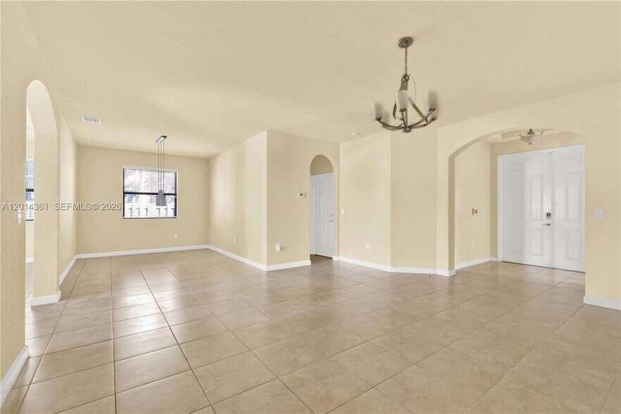 Building Photo - 11924 SW 155th Ct