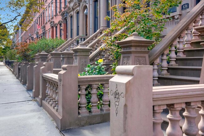Building Photo - 405 4th St