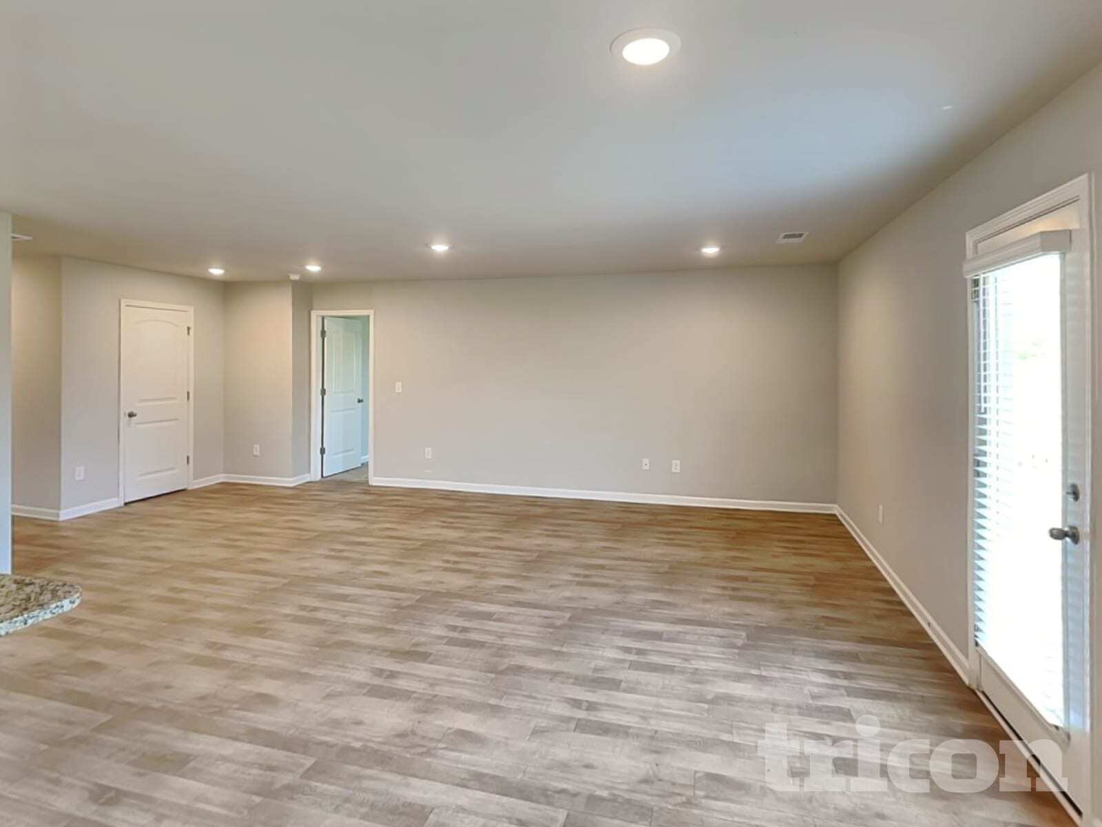 Building Photo - 930 Equine Dr