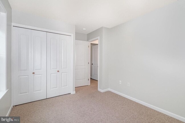 Building Photo - 774 Winding Ln