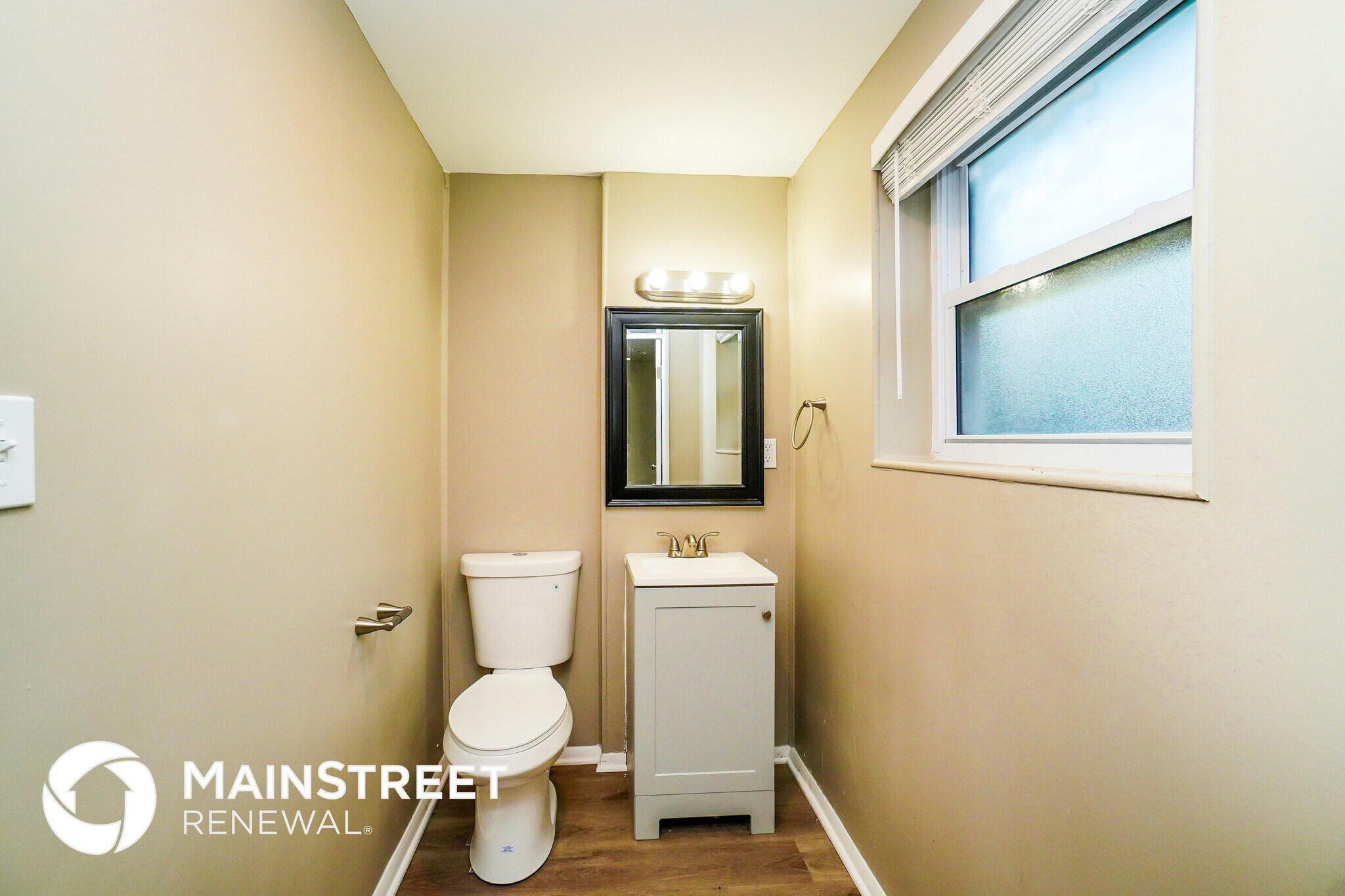 Building Photo - 6020 Dakar Rd E