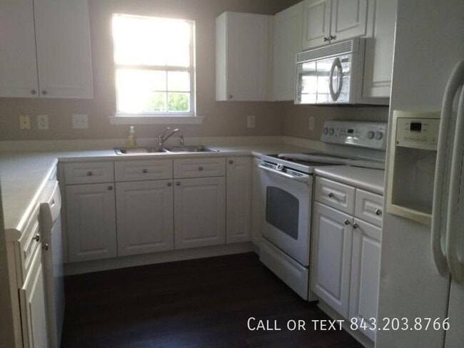 Building Photo - 2316 Kings Gate Ln