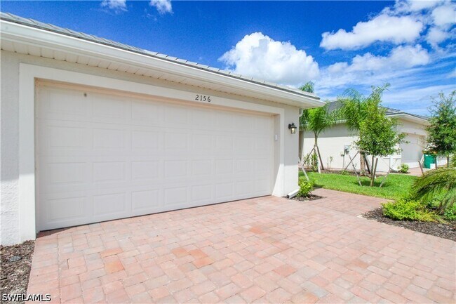 Building Photo - 2156 Dragonfruit Wy