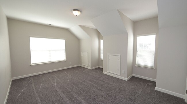 Building Photo - Lovely Four Bedroom Home in Desirable Village at Rolesville Community