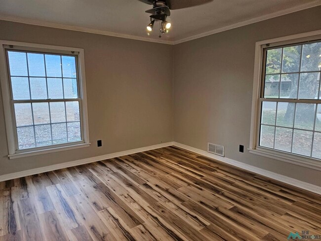 Building Photo - 2305 North Dr