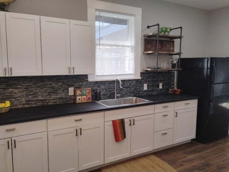 Building Photo - 1120 Rigsby Ave