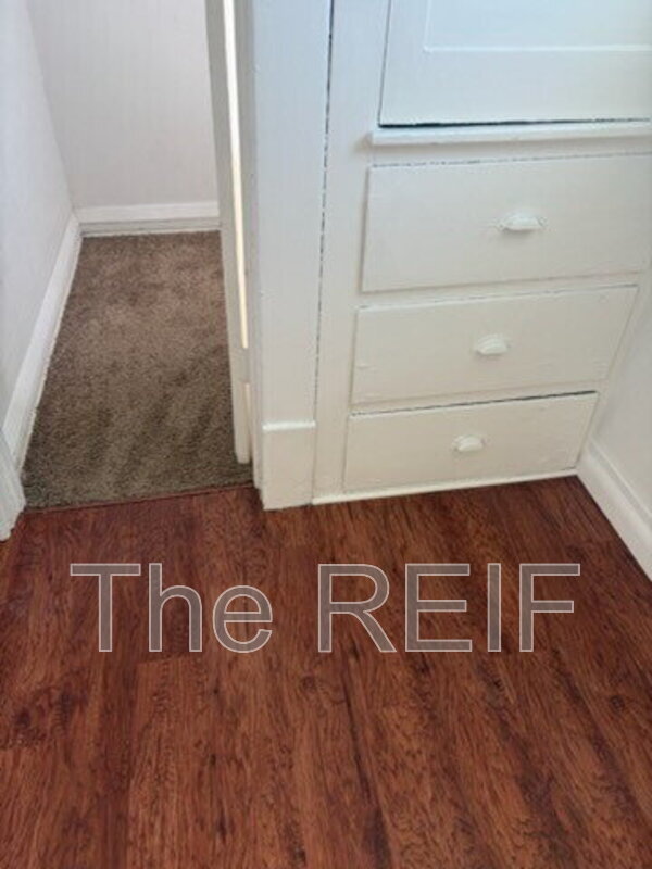 Building Photo - 1025 N Washington Ave