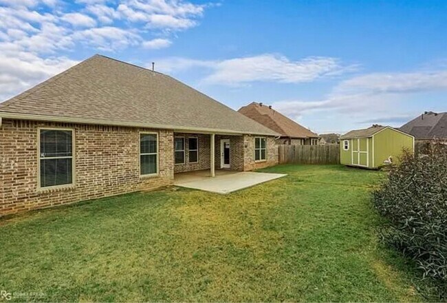 Building Photo - Cypress Bend- 4 bedroom!