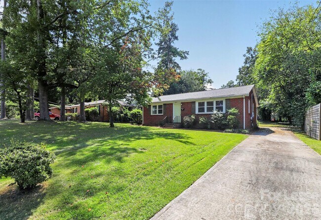 Building Photo - 4914 Unaka Ave