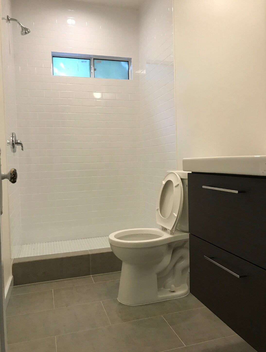 Building Photo - 1343 Portia St