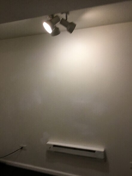 Bedroom 2 - 7516 S Paxton Ave