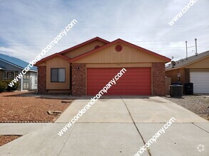 Building Photo - Beautiful 3 Bedroom, 2 Bathroom, 2 Car Gar...
