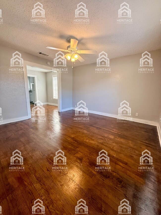 Building Photo - 5809 Kilpatrick Ave