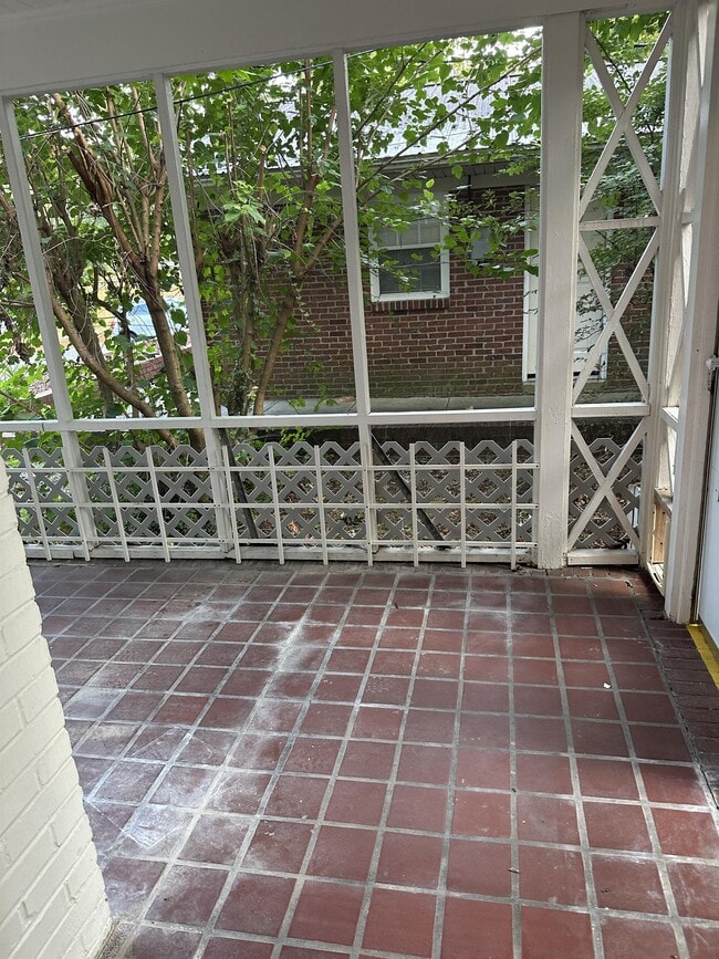 Building Photo - 1517 N Roxboro St