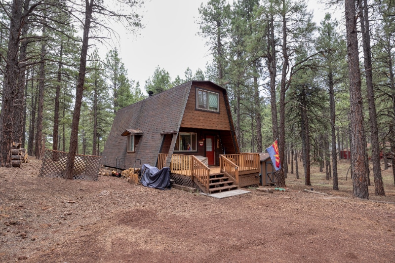 Building Photo - 569 S Friar Tuck Trail