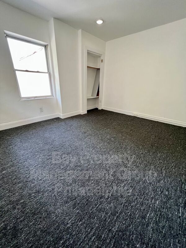 Building Photo - 412 N 32nd St