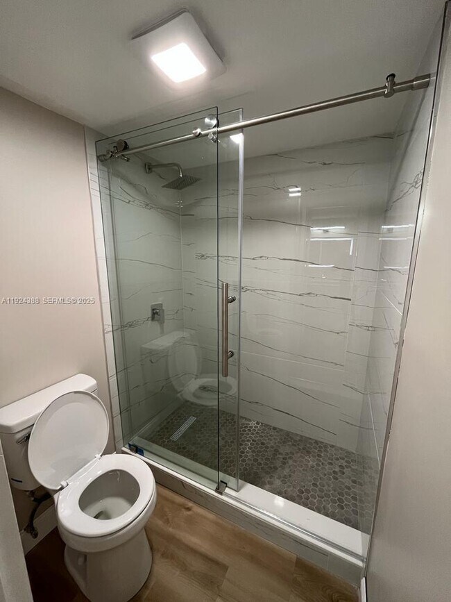 Building Photo - 4848 NW 24th Ct