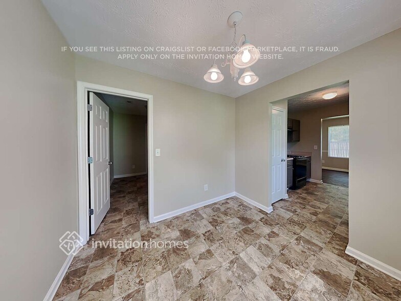 Building Photo - 1422 Steam Engine Way NE