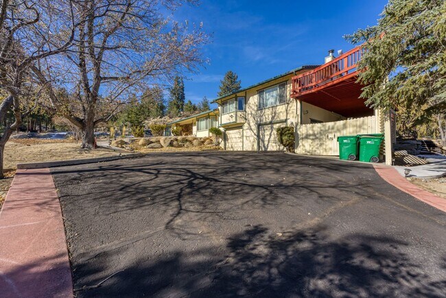 Building Photo - FULLY FURNISHED Home in the Mountains
