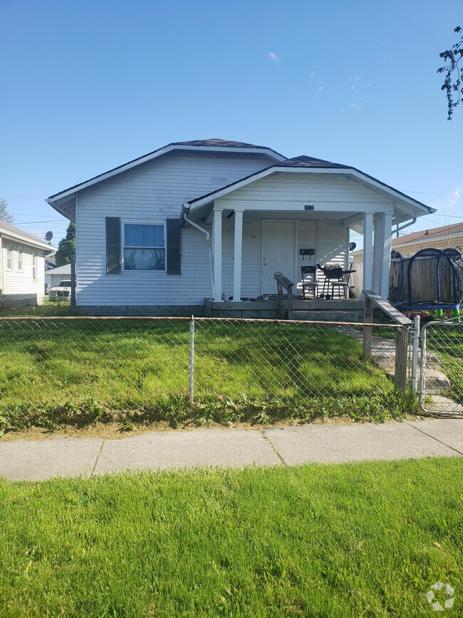 Building Photo - 2130 Spann Ave
