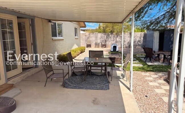 Building Photo - 3-Bed/2-Bath Home/ Pet Friendly/Available Now!