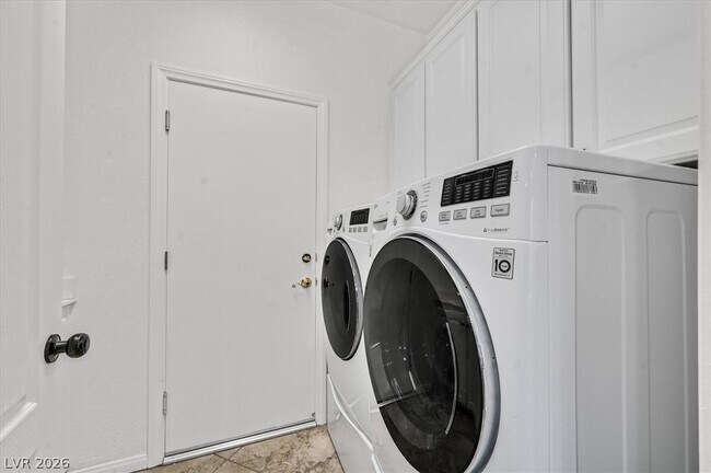 Building Photo - 3444 S Gosling St