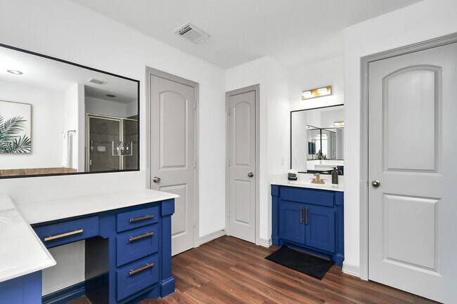 Building Photo - 2905 Baer St