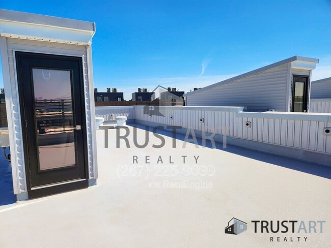 Building Photo - 3150 N Park Ave