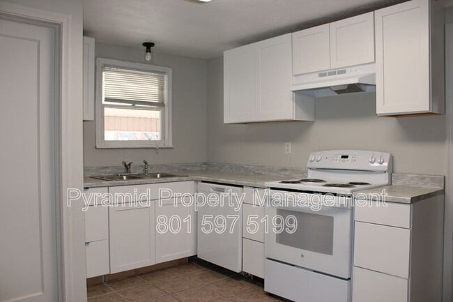 Building Photo - 760-762 N 100 W