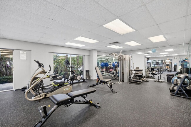 Building Photo - 2500 E Las Olas Blvd
