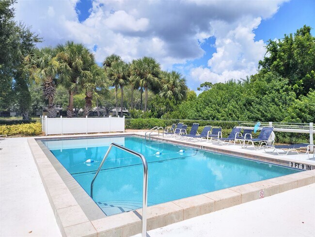 Building Photo - Seasonal Short-Term 2 Bedroom 2 Bathroom Villa at Augusta Villas in Plantation!