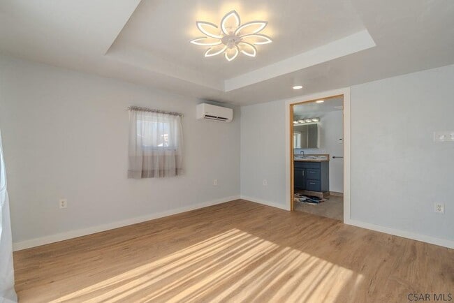 Building Photo - 352 Coon Rdg Rd