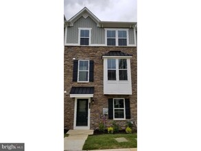 Building Photo - 510 Sapphire Dr