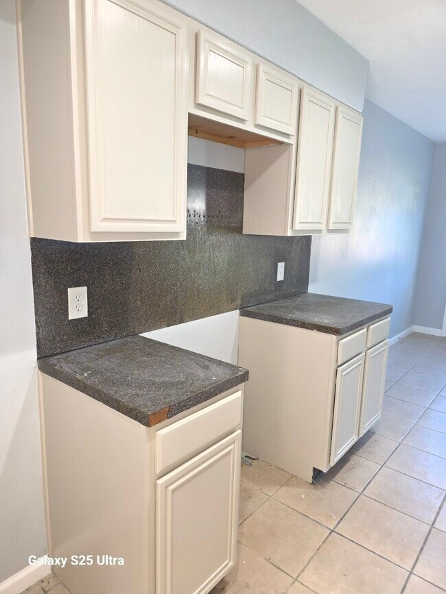 Building Photo - 6606 Highwind Bend Ln