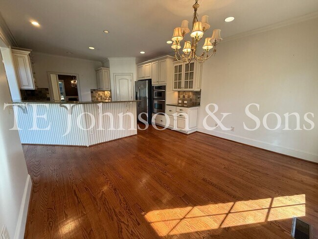 Building Photo - 5540 Brookberry Farm Rd