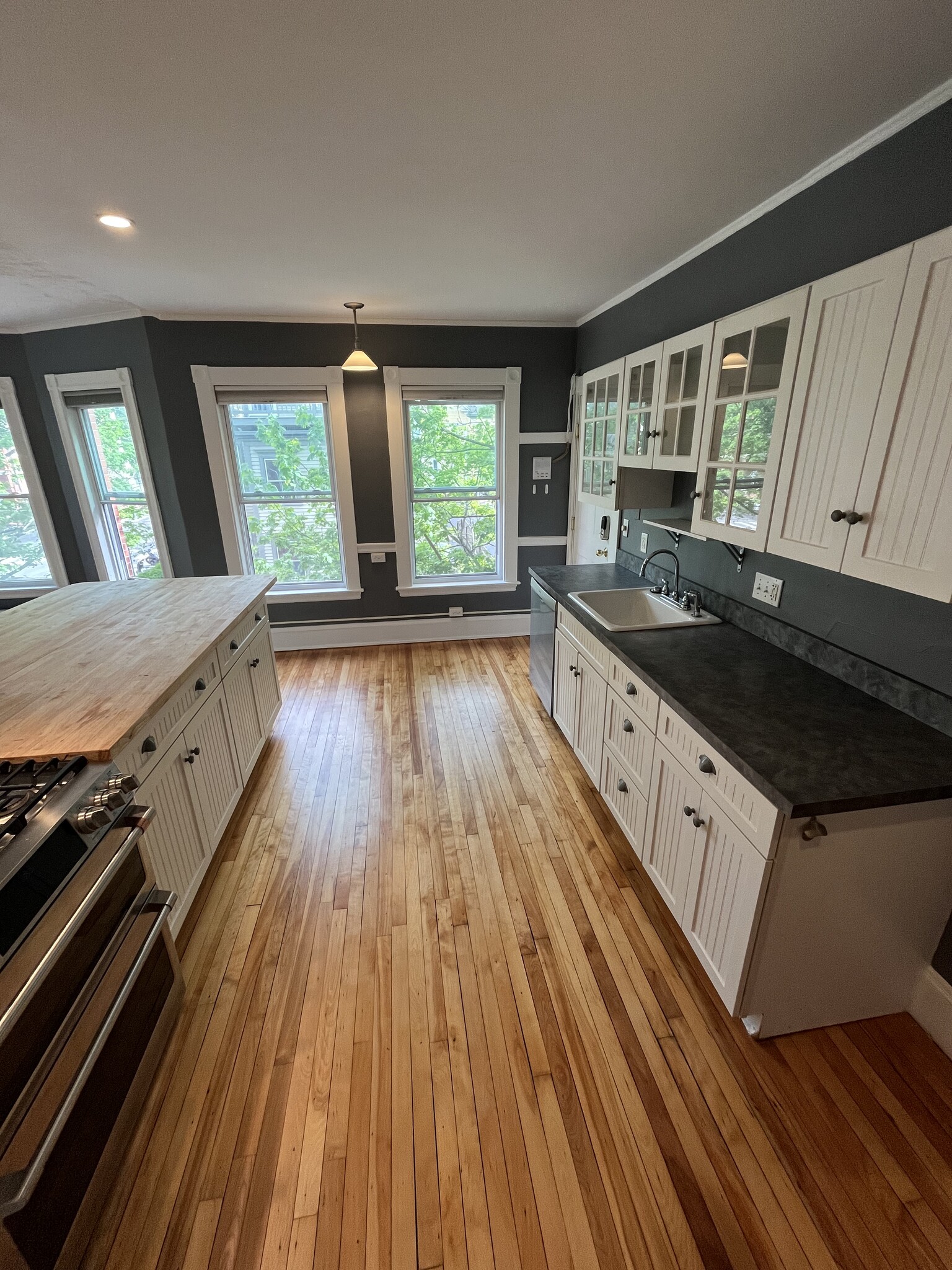 Building Photo - 78 Mellen St