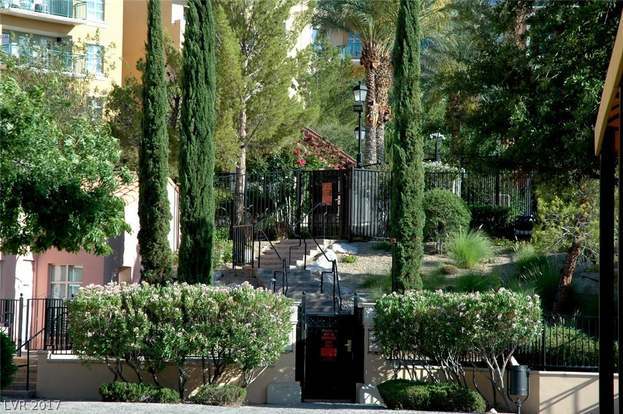 Building Photo - 30 Strada Di Villaggio