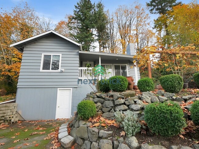 Primary Photo - A beautiful 4 bed and 2 bathroom house for...