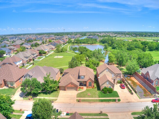 Building Photo - Large 4-Bedroom Home in Edmond Schools